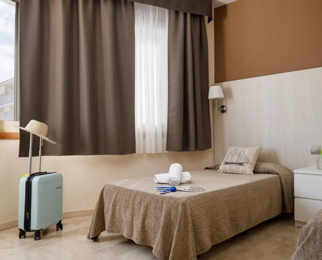 **  Hotel Alguer L'Ametlla de Mar Spain