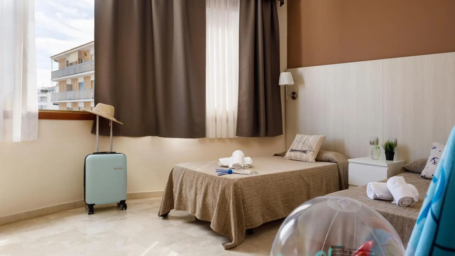 **  Hotel Alguer L'Ametlla de Mar Spain