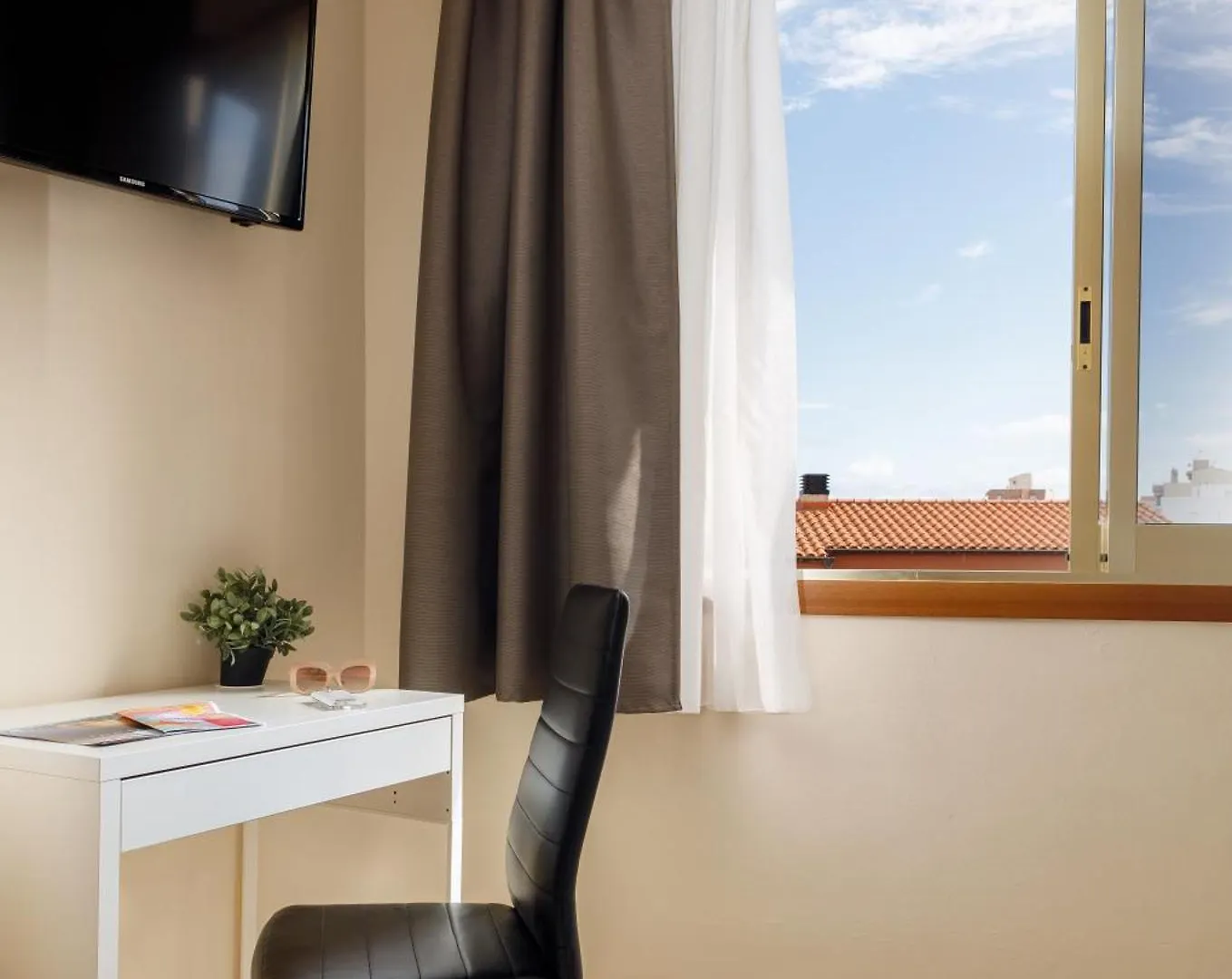 **  Hotel Alguer L'Ametlla de Mar Spain
